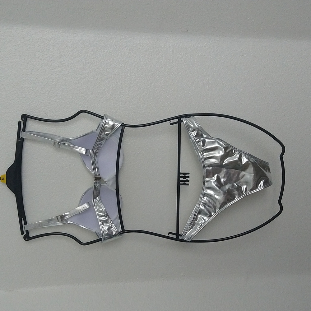 Silver bikini - Picture 4 of 6